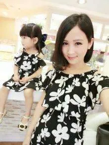 1pc Mother Daughter Dresses Clothes Family Matching Summer Outfits  Mom Girl Fashion Short Floral Sets vetement maman et fille