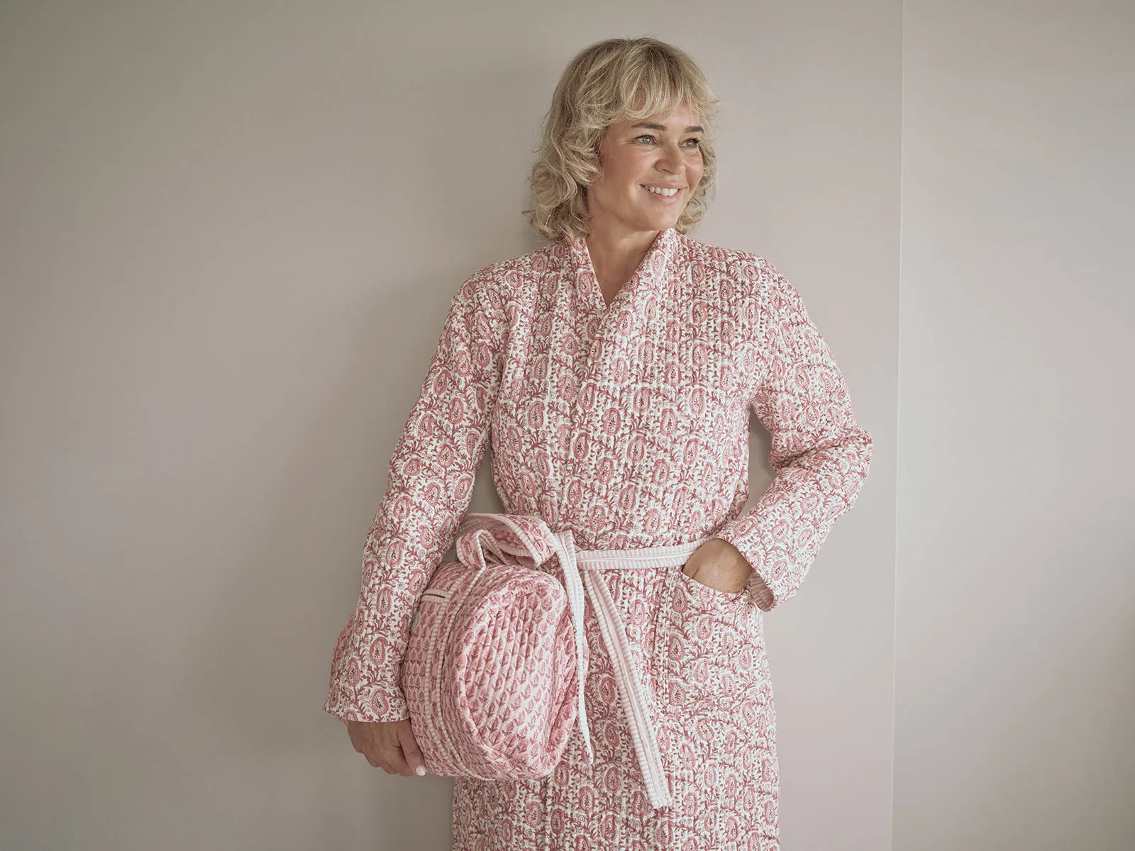 Desert Rose Paisley Quilted Robe