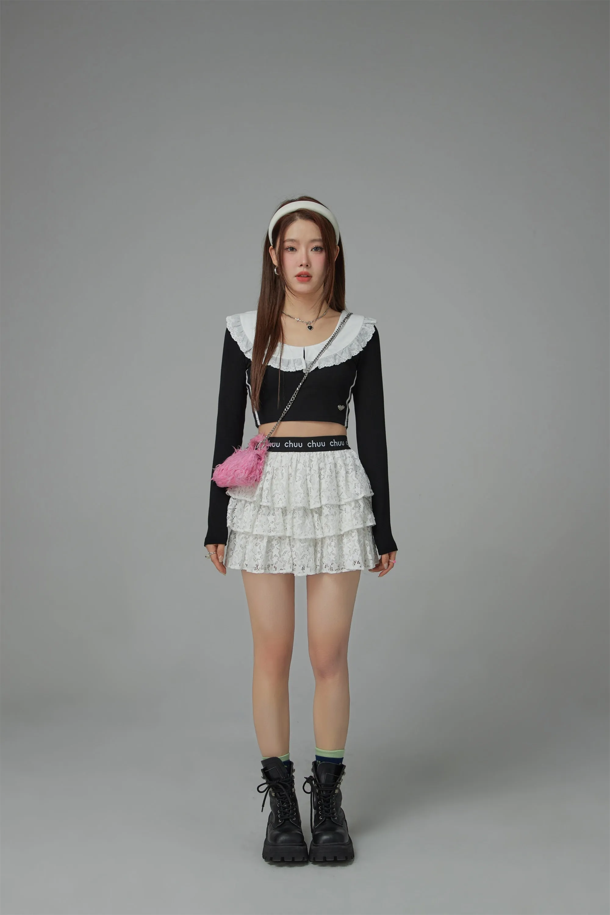 Eyelet Lace Collar Long-Sleeved Crop Top