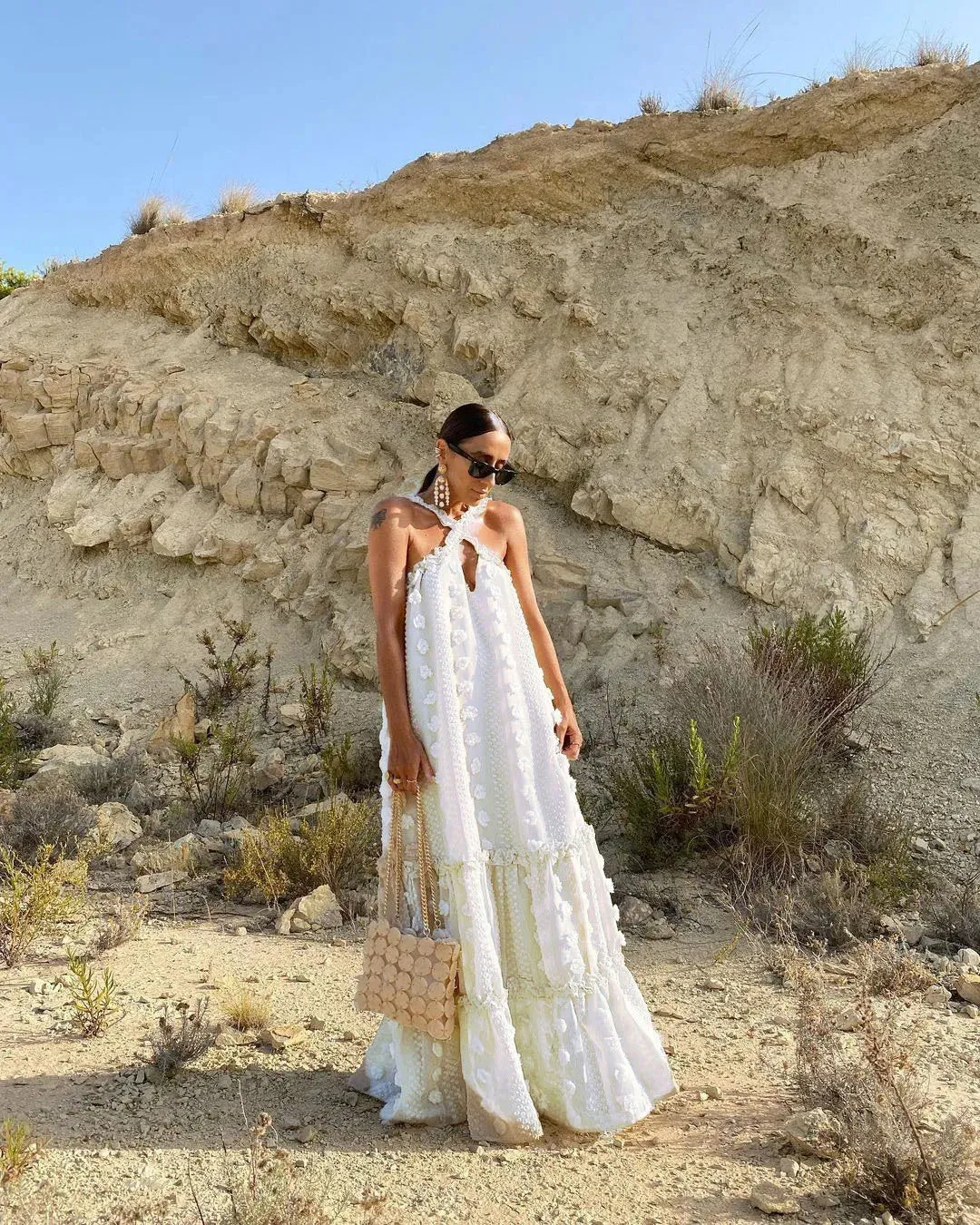 Fumina - Robe gâteau florale, col à la mode, balayage au sol