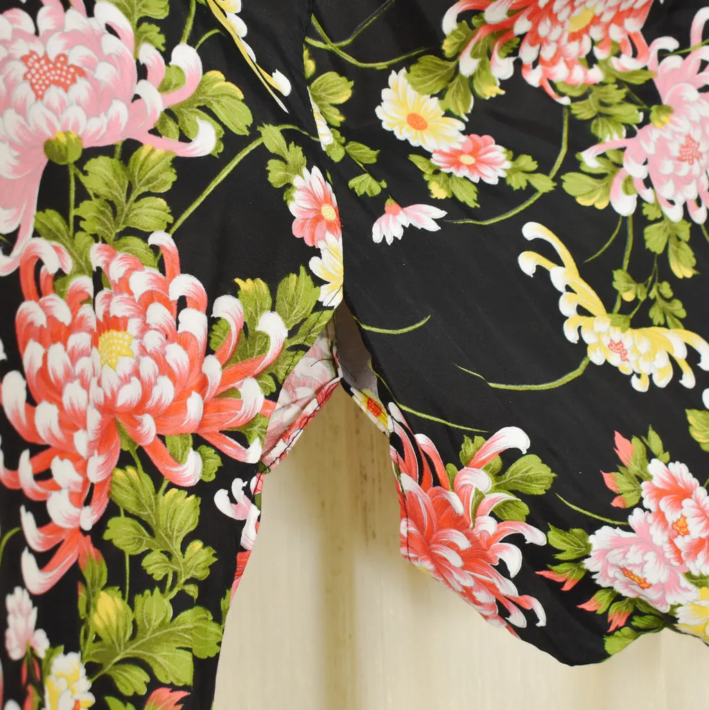 Ichi Ban 70s does 1940s Vintage Kimono Robe