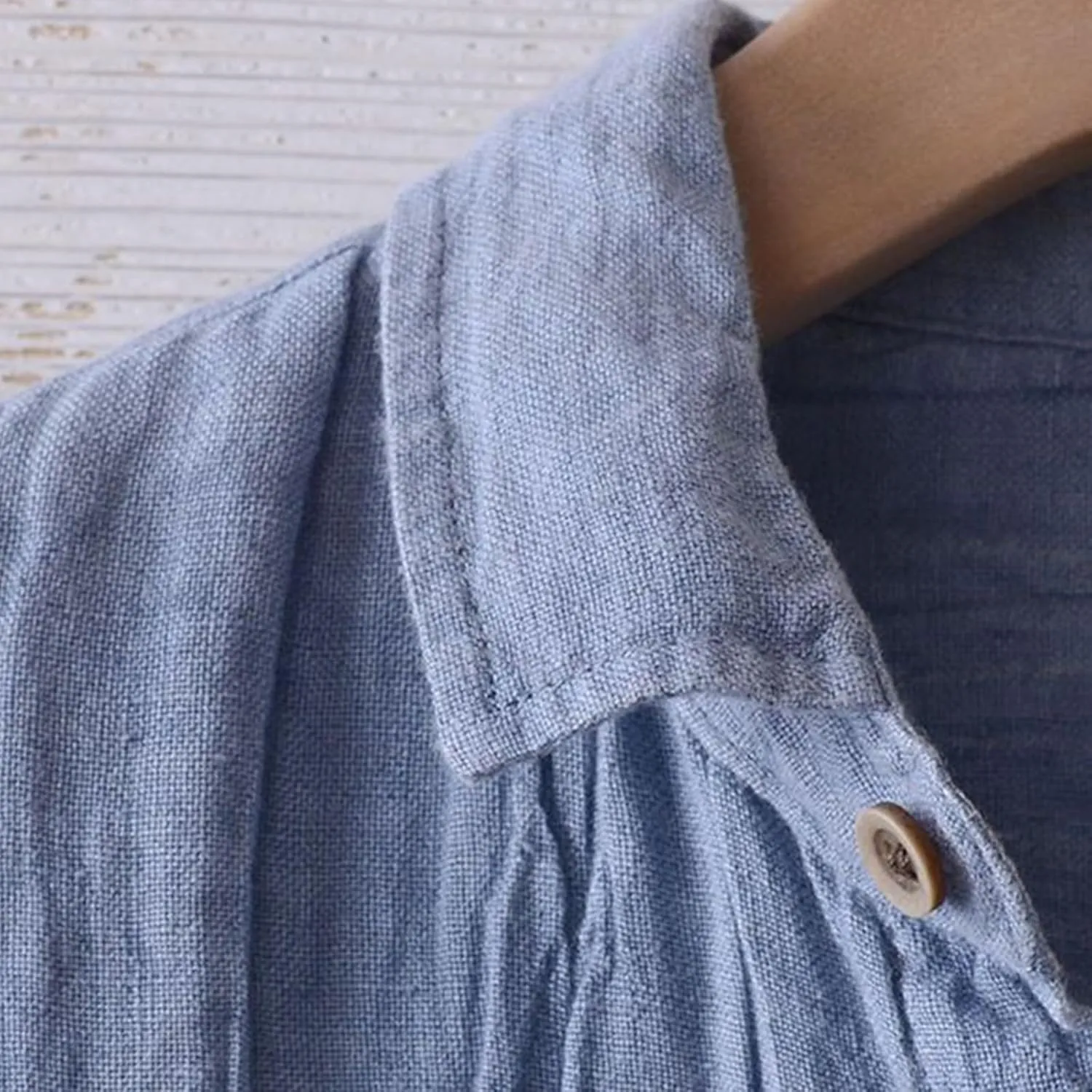 Linen Shirts for Men Retro Wrinkled Breathable Button Down Short Sleeve Tops Lightweight Loose Fit Summer Beach Shirt