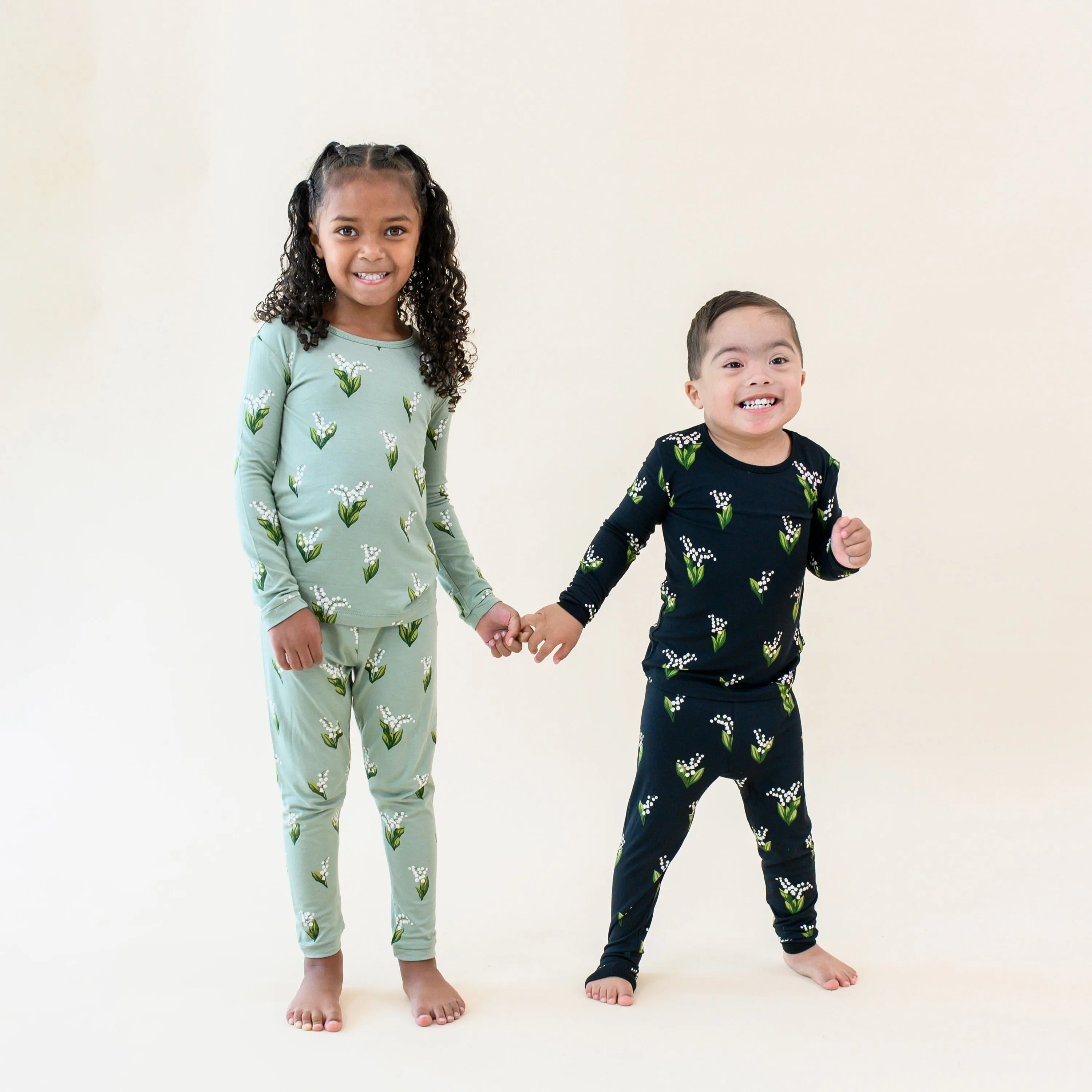 Long Sleeve Pajamas in Midnight Lily
