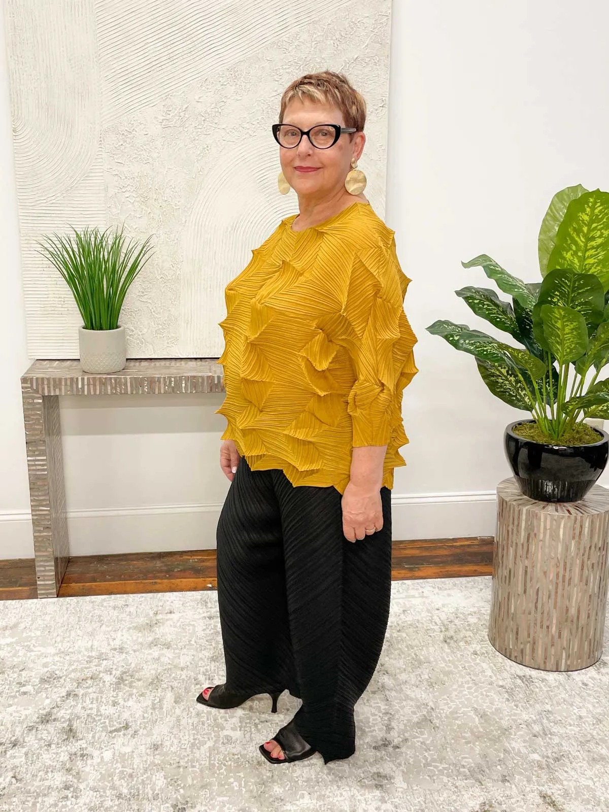 Magic Shirt, Mustard