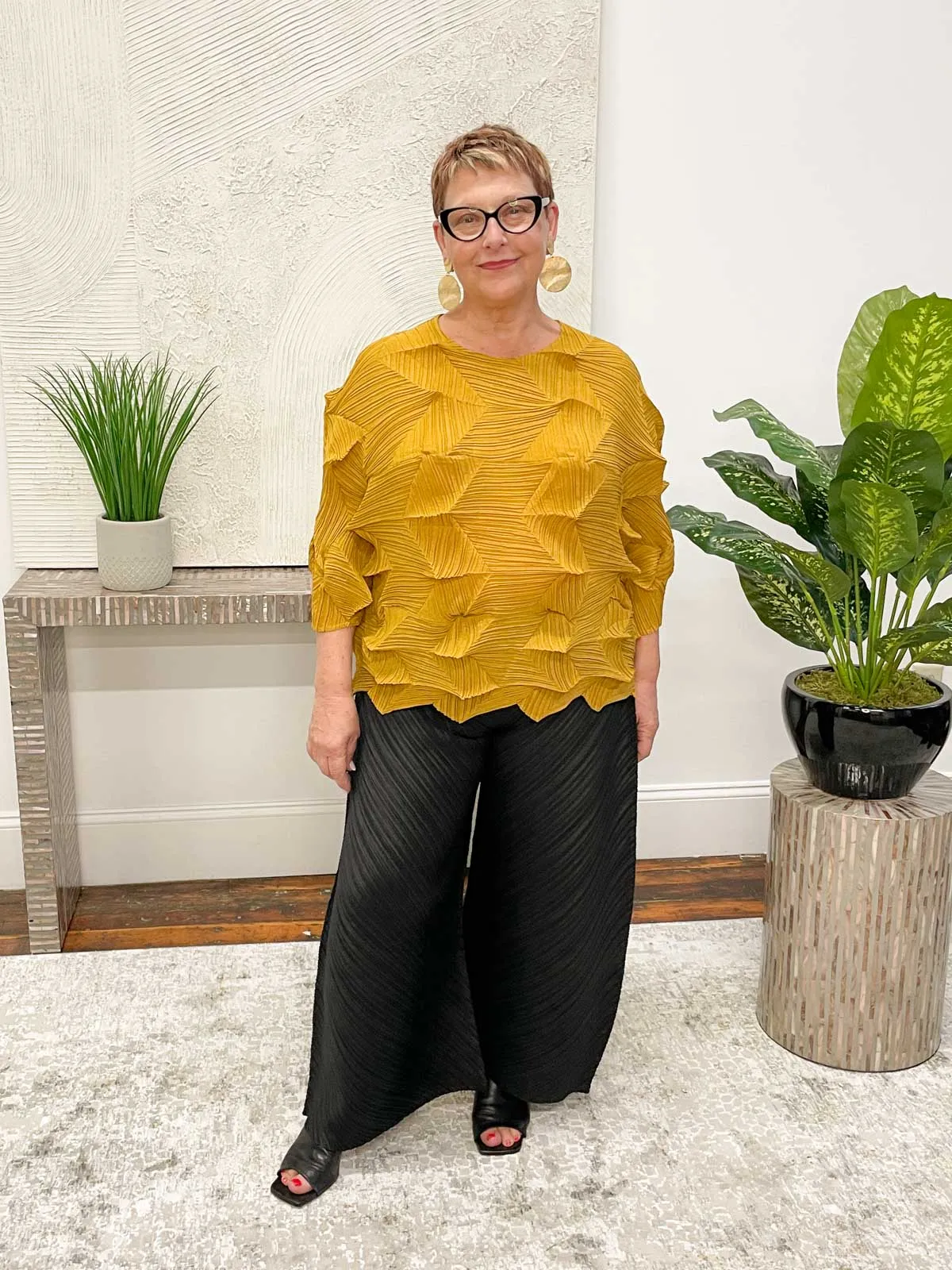 Magic Shirt, Mustard