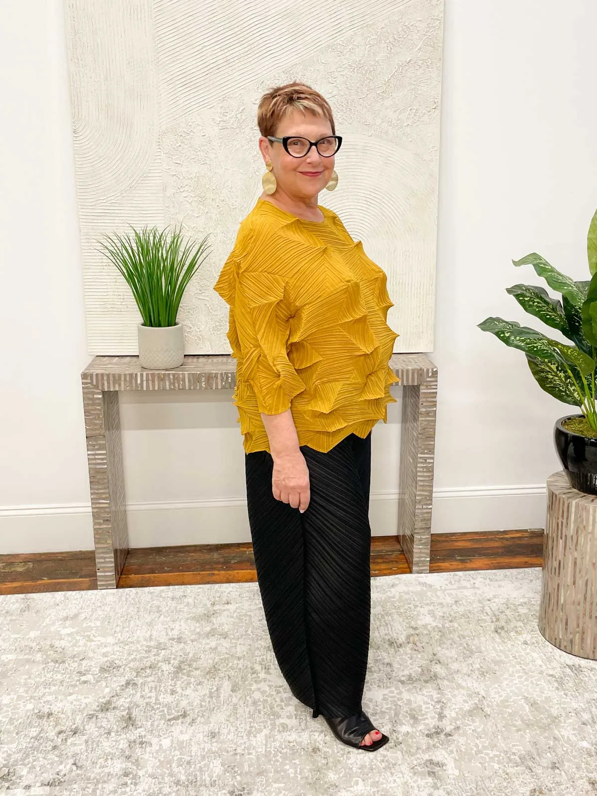 Magic Shirt, Mustard