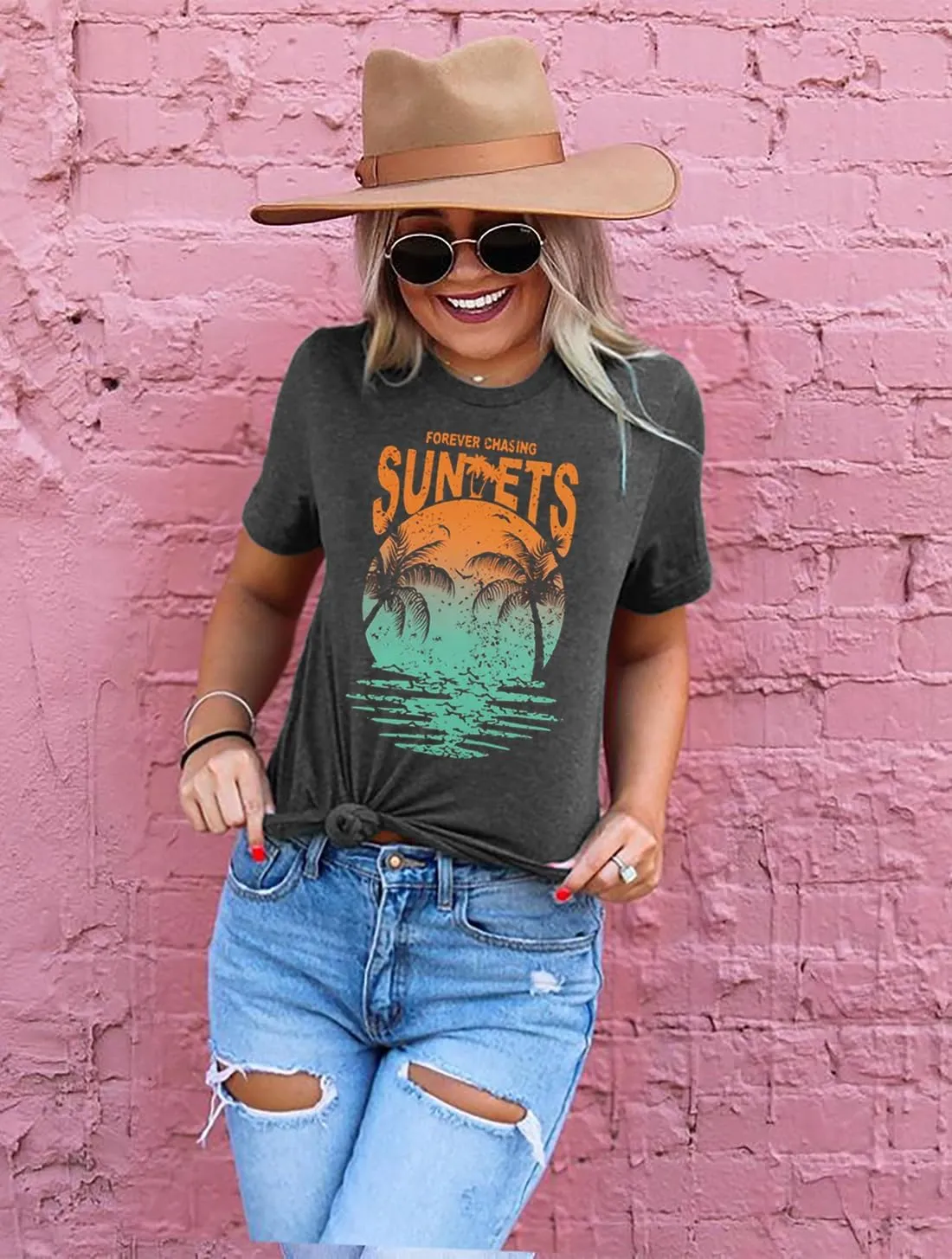 Summer Beach Shirts for Women Palm Tree Graphic Vacation Tops