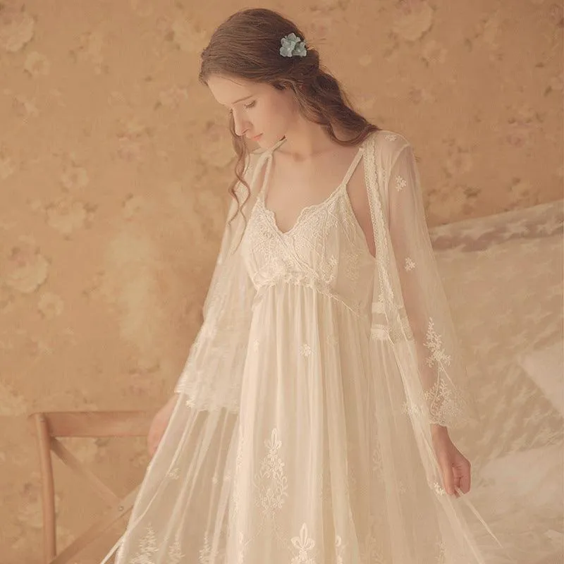 Womens Nightgowns  White Lace 2-Pics Robes
