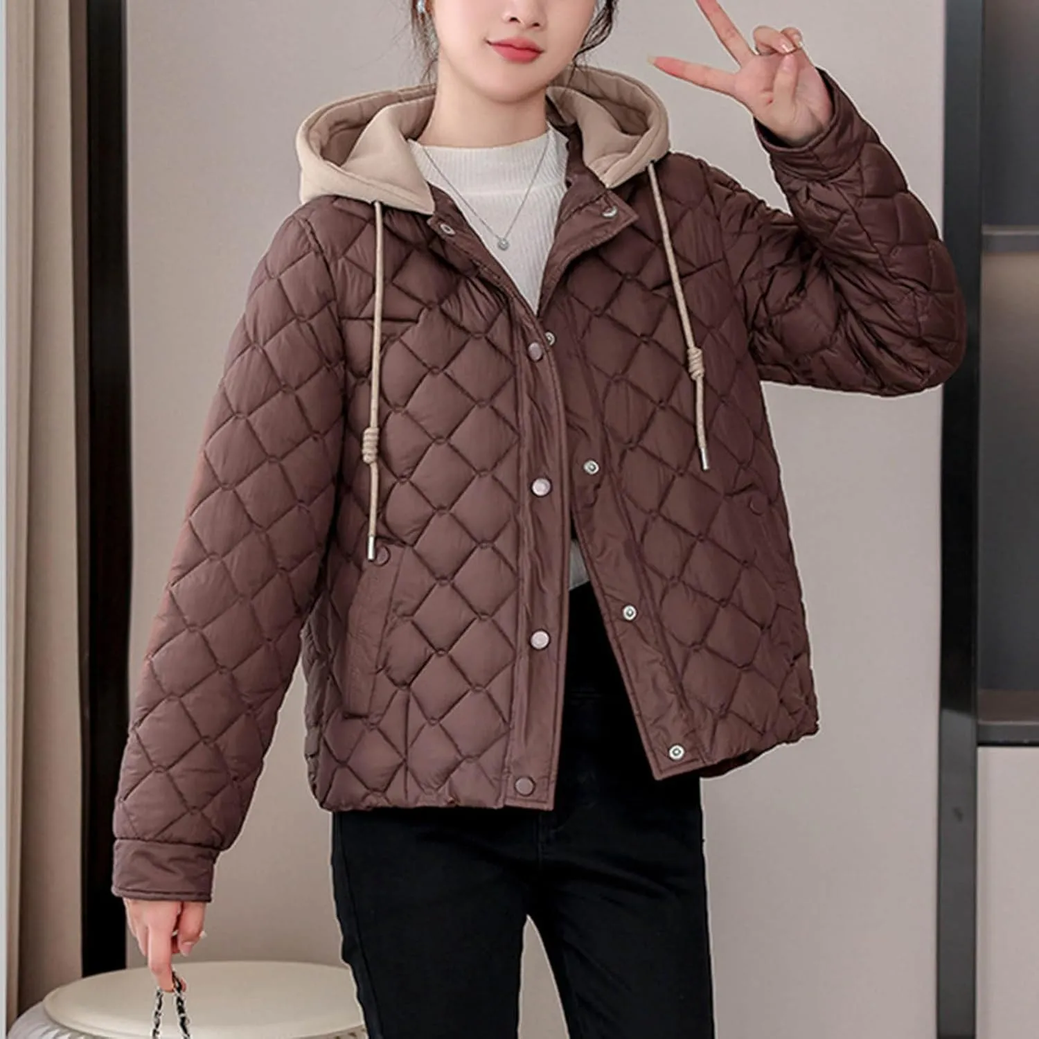 Womens Quilted Puffer Jackets Hooded Winter Warm Down Coat Loose Comfort Outerwear with Pockets Thicken Puffy Jacket