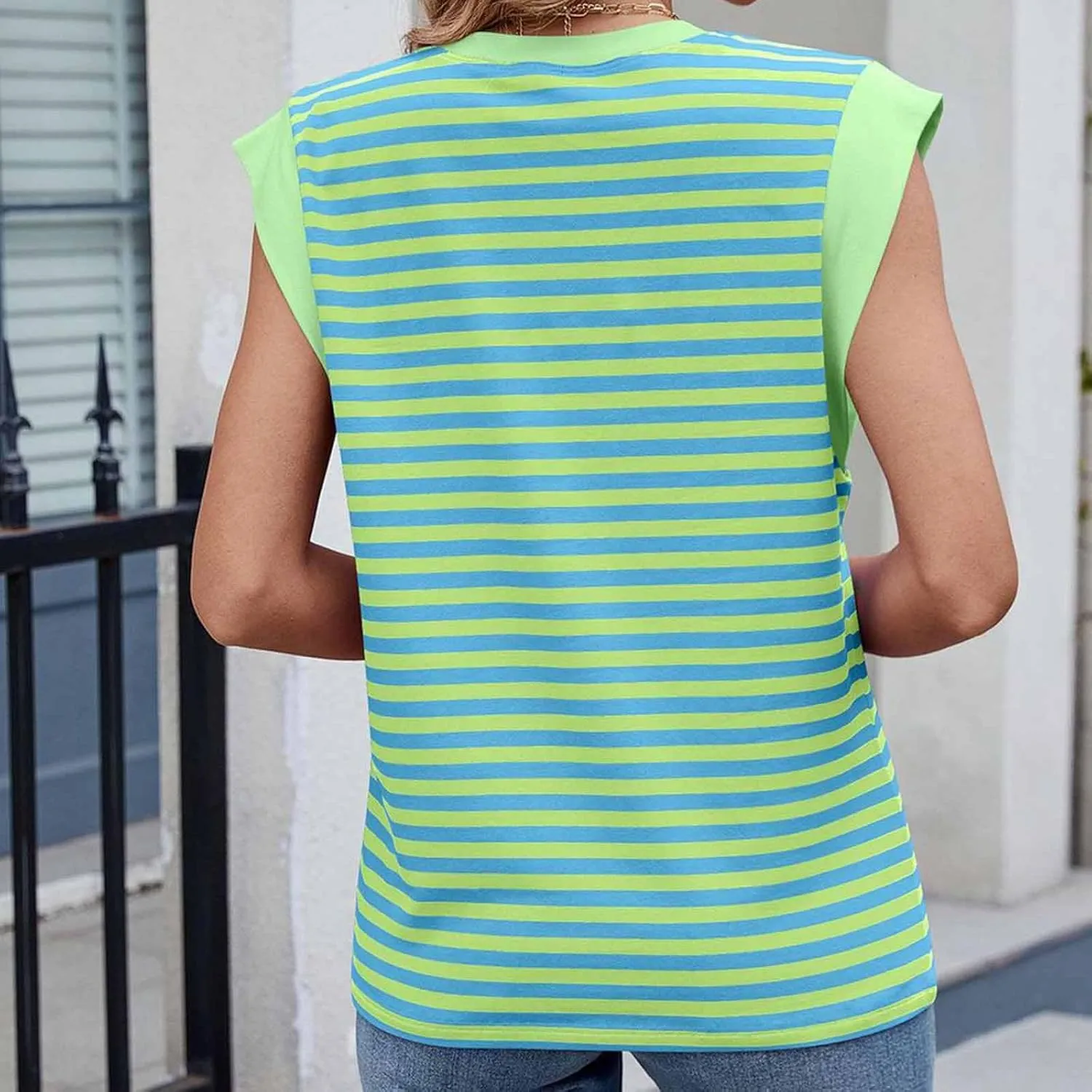 Womens Stripe Tank Tops Casual Trendy Crewneck Sleeveless Flying Sleeves Shirts 2025 Summer Beach Vacation Tank Tops